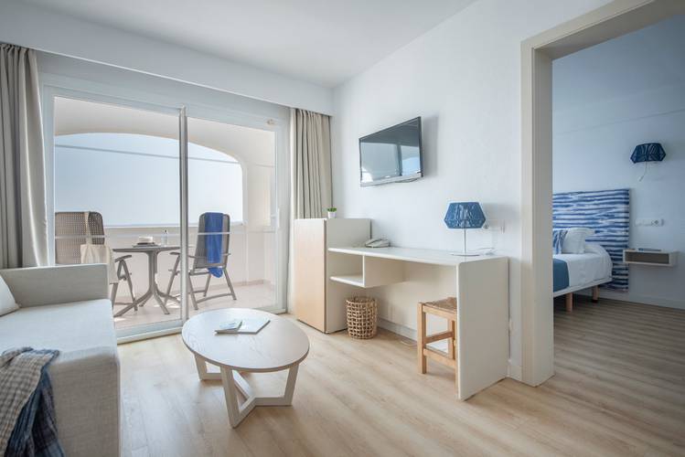 Junior suite avec vue sur la mer cala romántica blau punta reina Majorque Junior suite avec vue sur la mer cala romántica blau punta reina Majorque