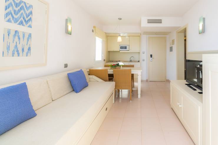 Apartment with sea views blau punta reina  Majorca