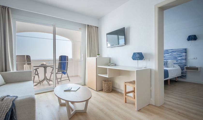 Junior suite vista mare cala romántica blau punta reina Resort Maiorca Junior suite vista mare cala romántica blau punta reina Resort Maiorca