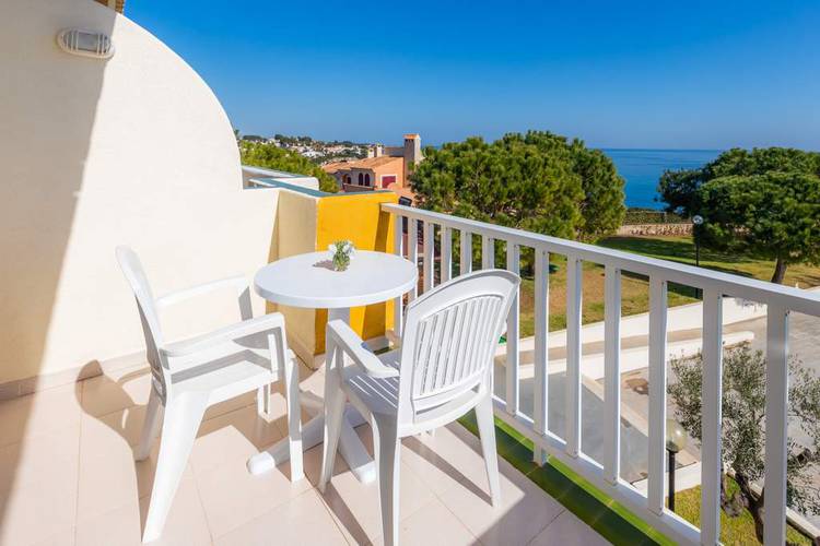Doble deluxe vista mar frontal blau punta reina family resort mallorca Doble deluxe vista mar frontal blau punta reina family resort mallorca