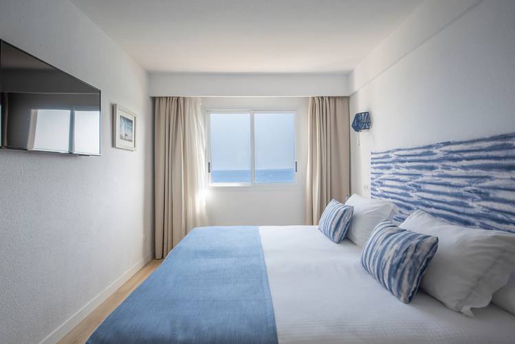 Junior suite avec vue sur la mer cala romántica blau punta reina Majorque Junior suite avec vue sur la mer cala romántica blau punta reina Majorque