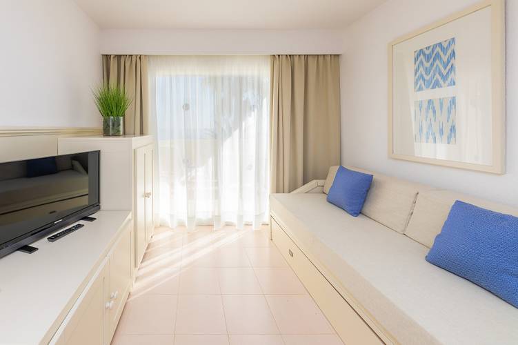 Appartement mit meerblick cala romántica blau punta reina family resort mallorca Appartement mit meerblick cala romántica blau punta reina family resort mallorca