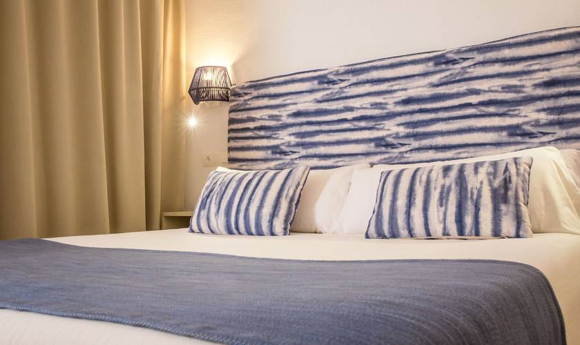 Junior suite vista mare cala romántica blau punta reina Resort Maiorca Junior suite vista mare cala romántica blau punta reina Resort Maiorca