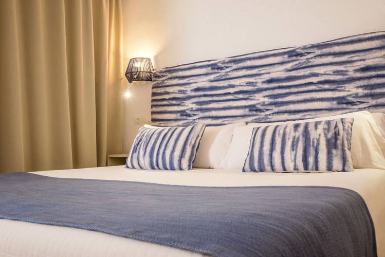 Junior suite avec vue sur la mer cala romántica blau punta reina Majorque Junior suite avec vue sur la mer cala romántica blau punta reina Majorque