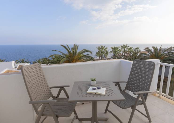 Junior suites avec vue sur la mer blau punta reina  Majorque