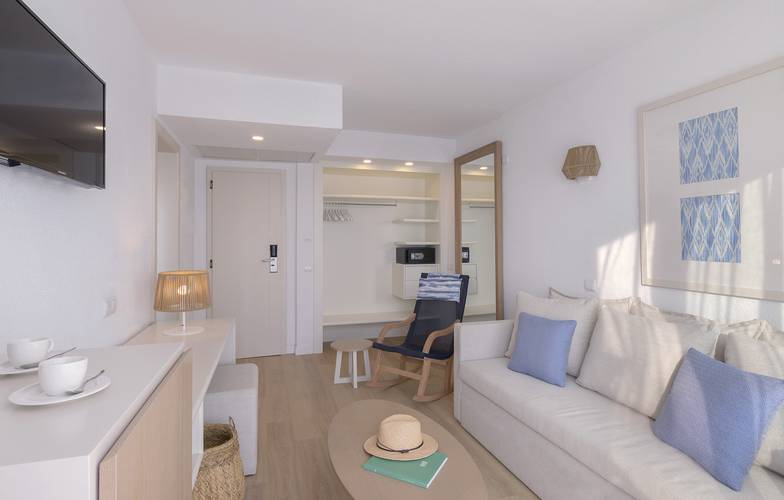 Junior suite blau punta reina Mallorca Junior suite blau punta reina Mallorca