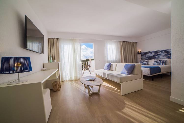 Junior suite avec vue sur la mer cala romántica blau punta reina Majorque Junior suite avec vue sur la mer cala romántica blau punta reina Majorque