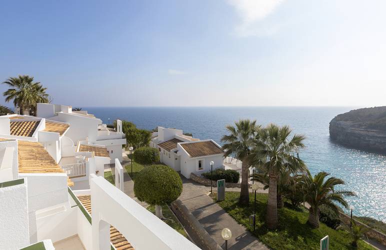 Junior suite sea view cala romántica blau punta reina resort majorca Junior suite sea view cala romántica blau punta reina resort majorca