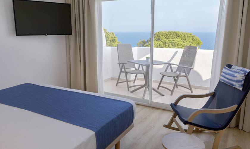 Double room sea view superior Blau Punta Reina Majorca Double room sea view superior Blau Punta Reina Majorca