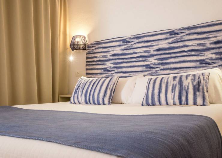 Junior suite sea view cala romántica blau punta reina Majorca Junior suite sea view cala romántica blau punta reina Majorca