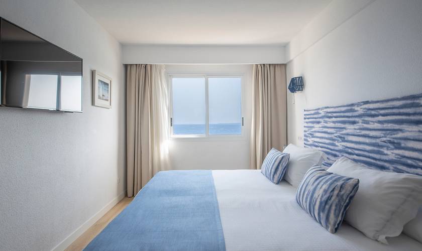 Junior suite vista mare cala romántica blau punta reina Resort Maiorca Junior suite vista mare cala romántica blau punta reina Resort Maiorca