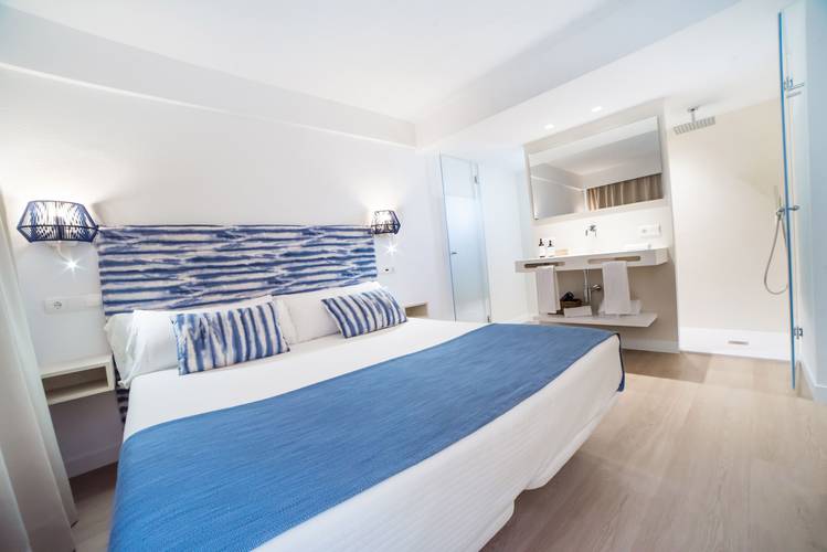 Junior suite avec vue sur la mer cala romántica blau punta reina Majorque Junior suite avec vue sur la mer cala romántica blau punta reina Majorque