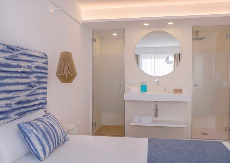 Junior suite con balcón Blau Punta Reina Mallorca Junior suite con balcón Blau Punta Reina Mallorca