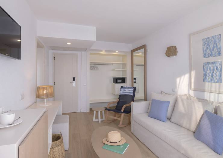Junior suite blau punta reina Majorca Junior suite blau punta reina Majorca