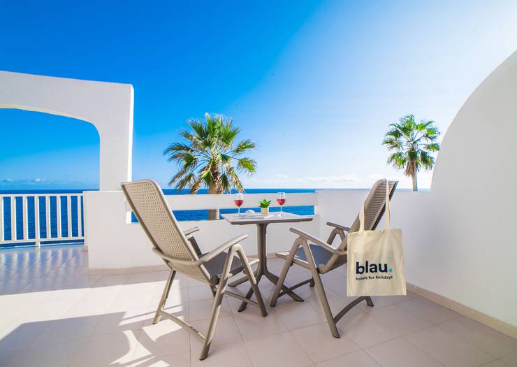 Junior suite with balcony Blau Punta Reina Majorca Junior suite with balcony Blau Punta Reina Majorca