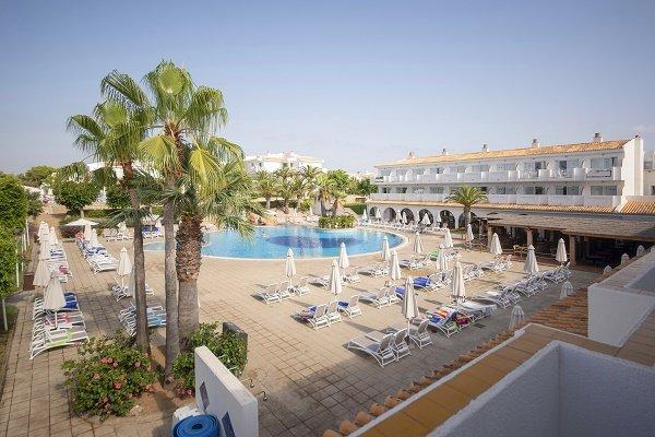 Camera Doppia Superior Vista Piscina Blau Punta Reina Resort Maiorca Camera Doppia Superior Vista Piscina Blau Punta Reina Resort Maiorca