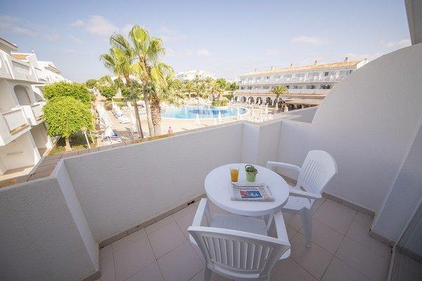 Camera Doppia Superior Vista Piscina Blau Punta Reina Resort Maiorca Camera Doppia Superior Vista Piscina Blau Punta Reina Resort Maiorca