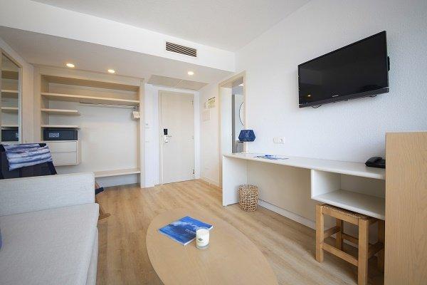 Junior Suite Vista Mare con accesso alla Spa Blau Punta Reina Resort Maiorca Junior Suite Vista Mare con accesso alla Spa Blau Punta Reina Resort Maiorca