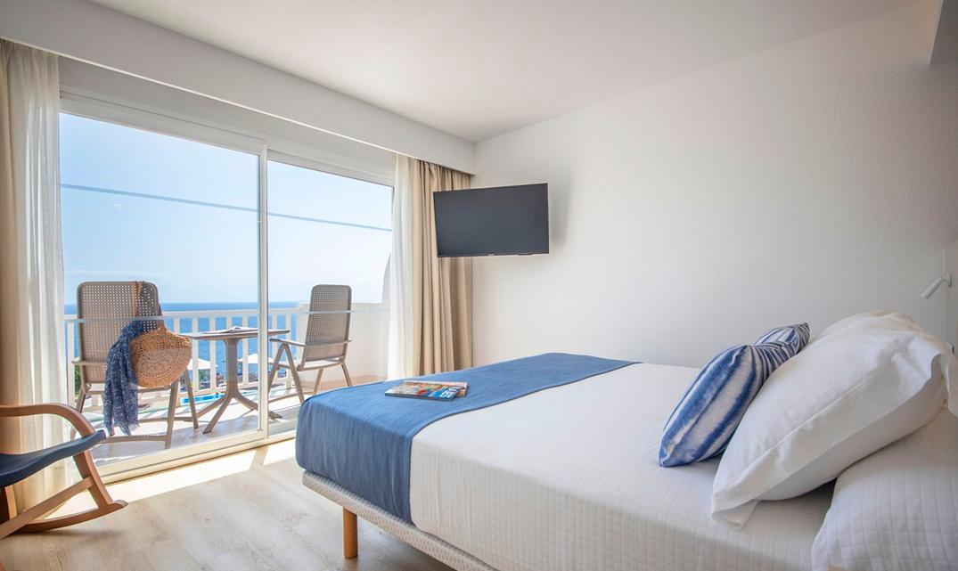 Camera doppia Superior Vista Mare Blau Punta Reina Resort Maiorca Camera doppia Superior Vista Mare Blau Punta Reina Resort Maiorca